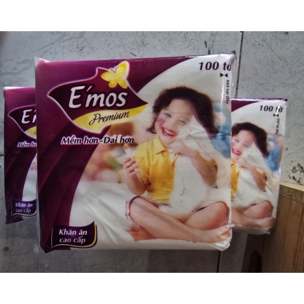 Khăn Giấy Emos dai mềm mịn