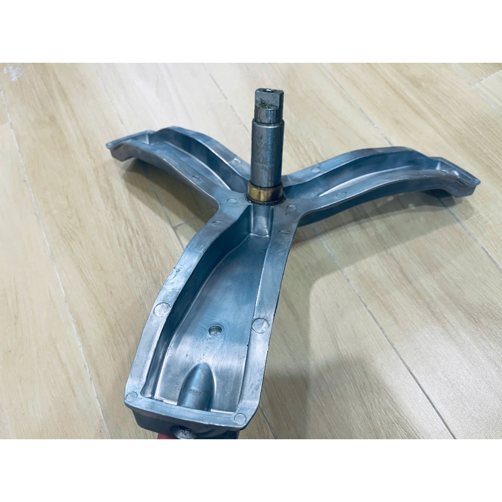 Trục càng chảng ba máy giặt Electrolux 9kg mới chính hãng