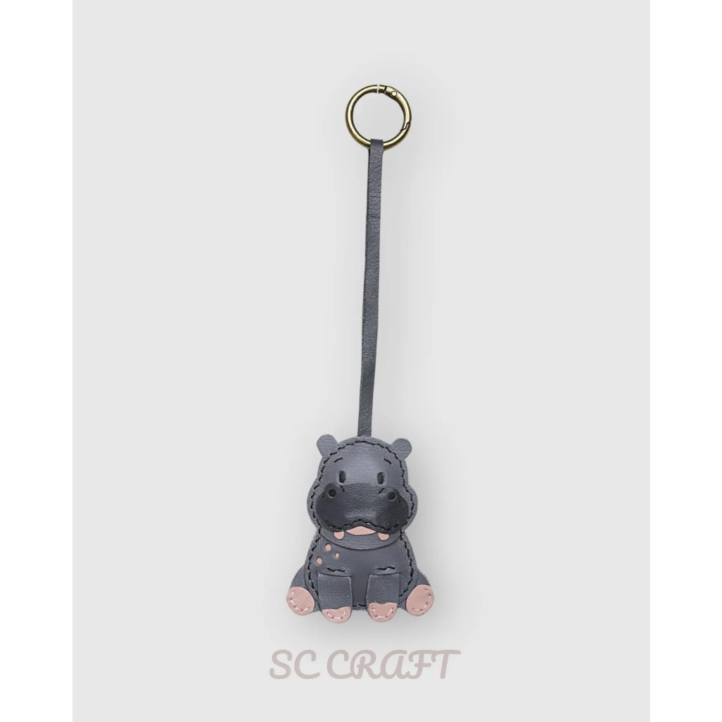 MÓC KHÓA DA THẬT HÌNH HÀ MÃ MOO DENG, BAG CHARM