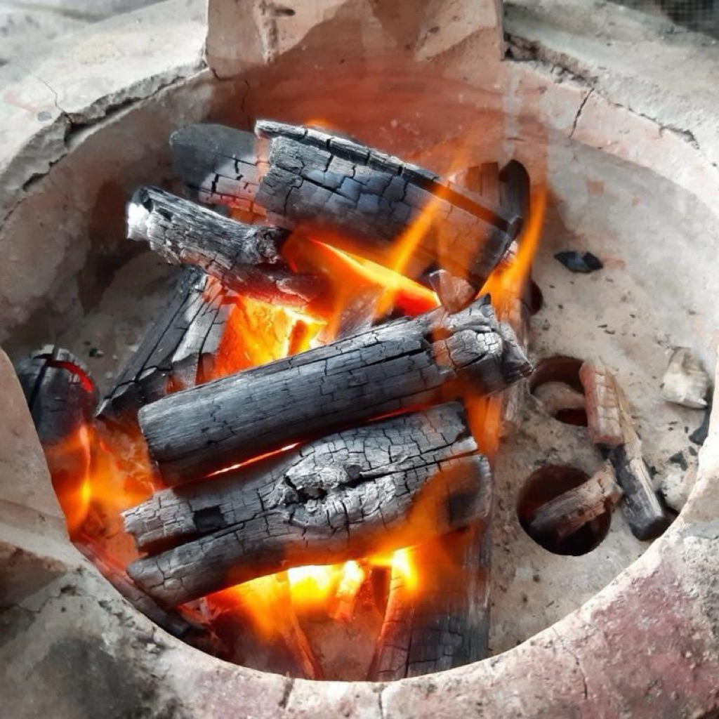 10kg than nướng thịt ,than củi, than đước nướng thịt , than hơ sau sinh .