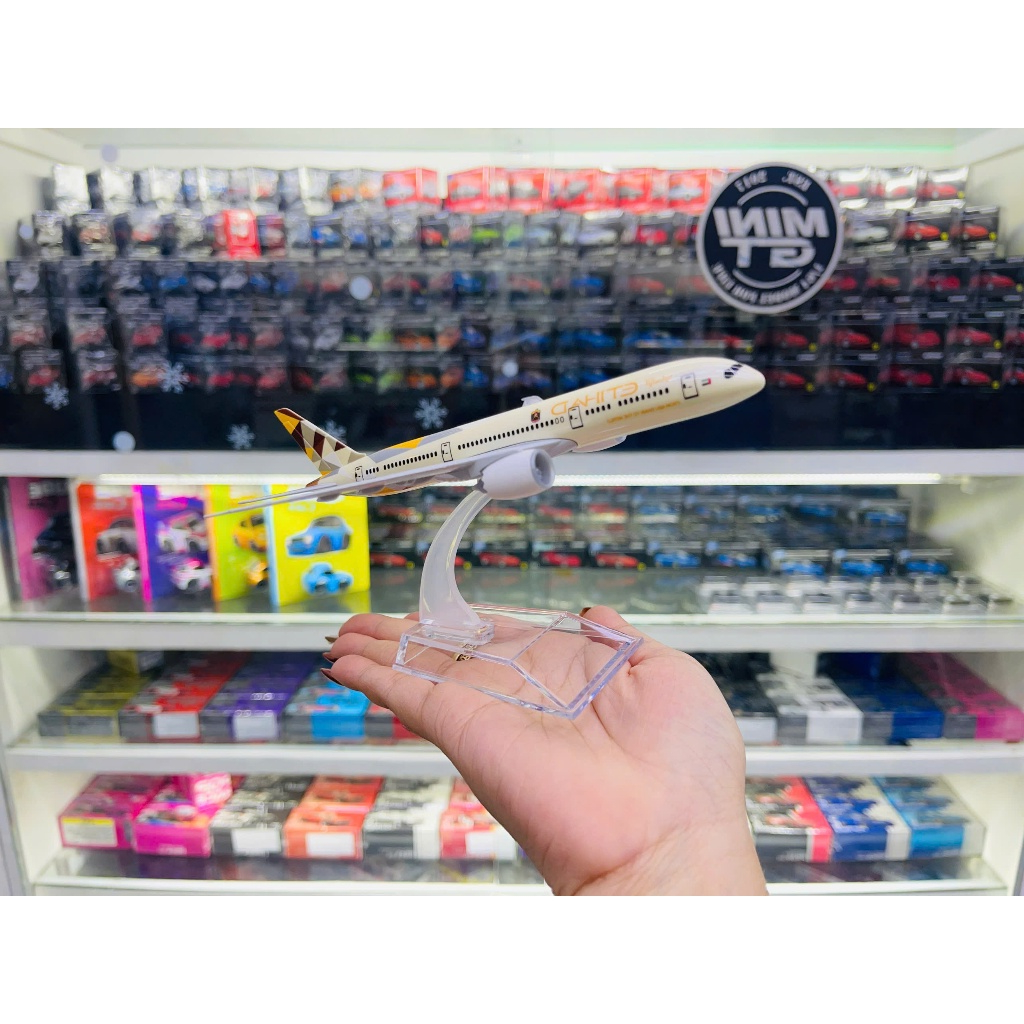 Mô hình máy bay Etihad Boeing B787 Ả Rập 16cm MB16226