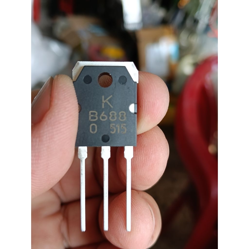 Combo 2 con B688 transistor chính hãng, lưng đồng mạ niken