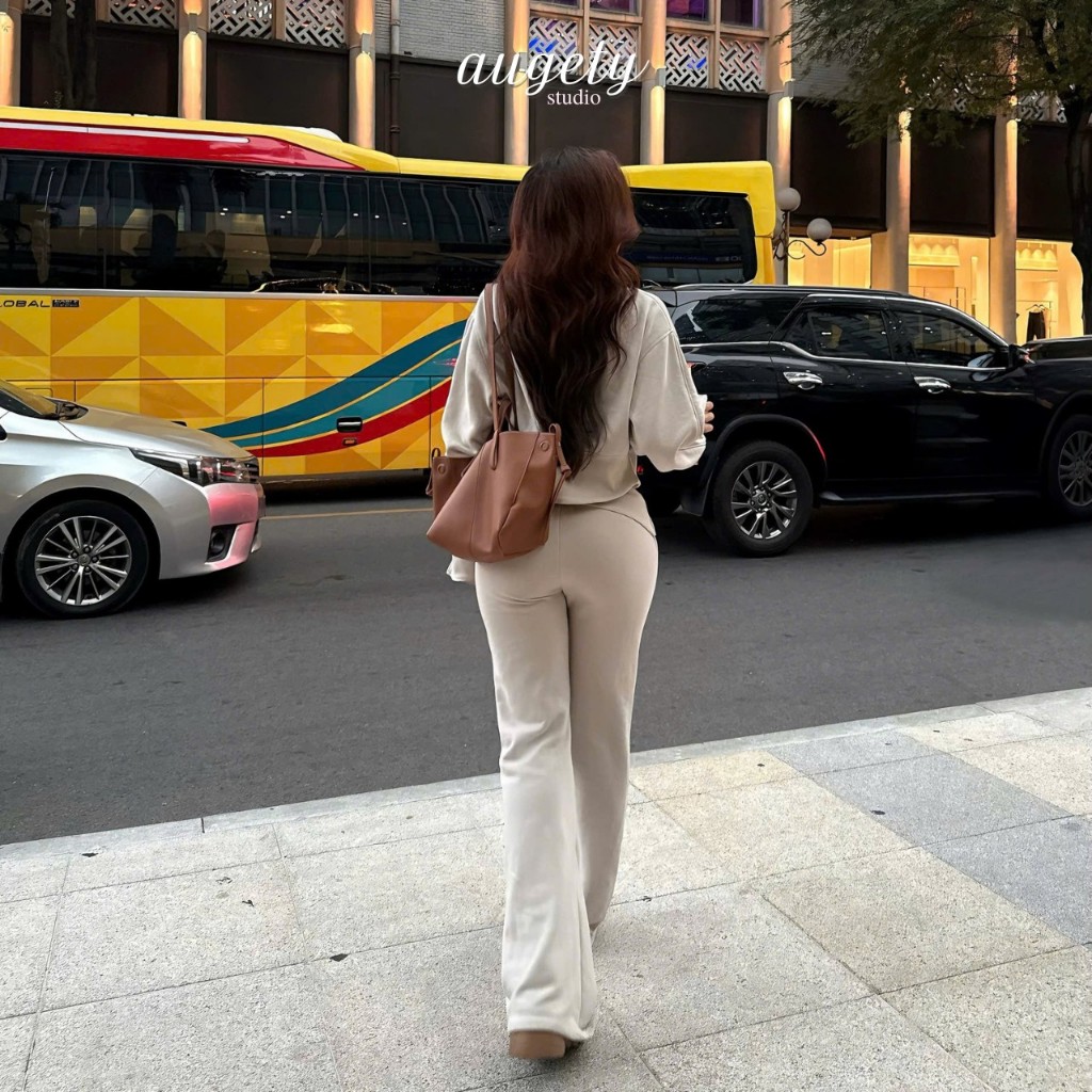 Quần Nỉ Bông Cạp Trễ Ống Loe Lưng Gập Nâng Mông  Augety Studio, NORA Sweatpants | BigBuy360 - bigbuy360.vn