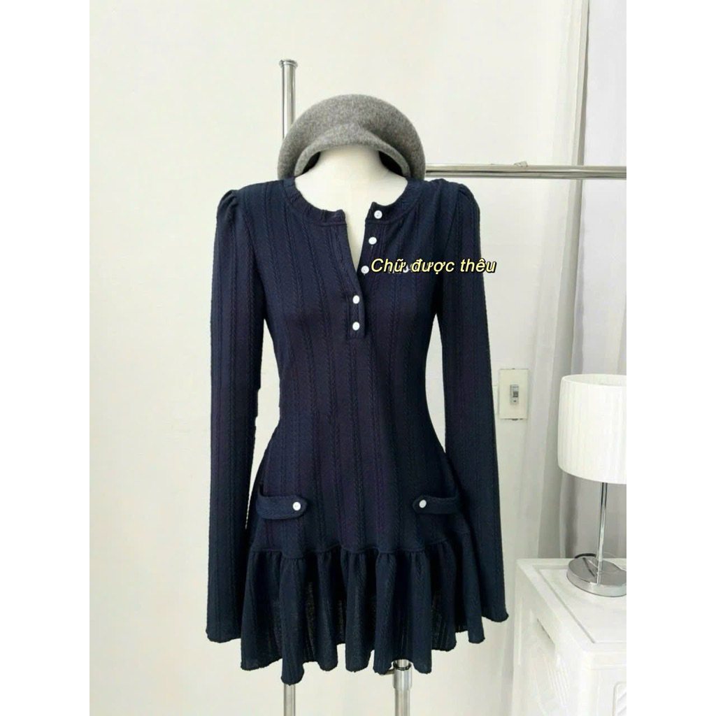 (Tặng Kèm Quần): Váy Len Thừng Xanh Than Dài Tay Cổ Tròn Phối Cúc Thêu Ngực MiuMiu Chân Xòe + Quần Bảo Hộ Rời LOLLAYE | BigBuy360 - bigbuy360.vn