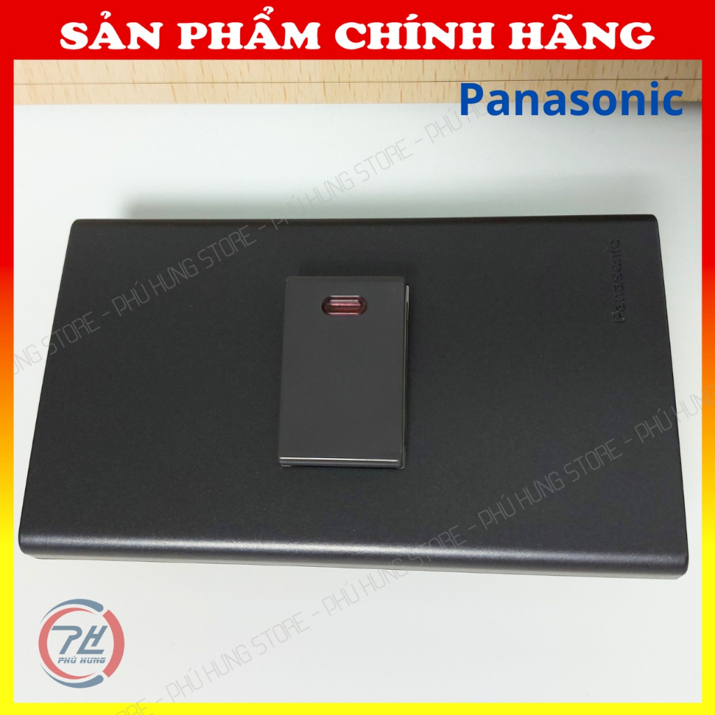 Công tắc 20A Panasonic màu xám đen WEV5033-7H có đèn báo dùng cho bình nóng lạnh điều hòa