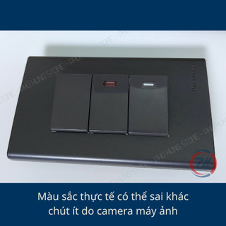 Công tắc 20A Panasonic màu xám đen WEV5033-7H có đèn báo dùng cho bình nóng lạnh điều hòa