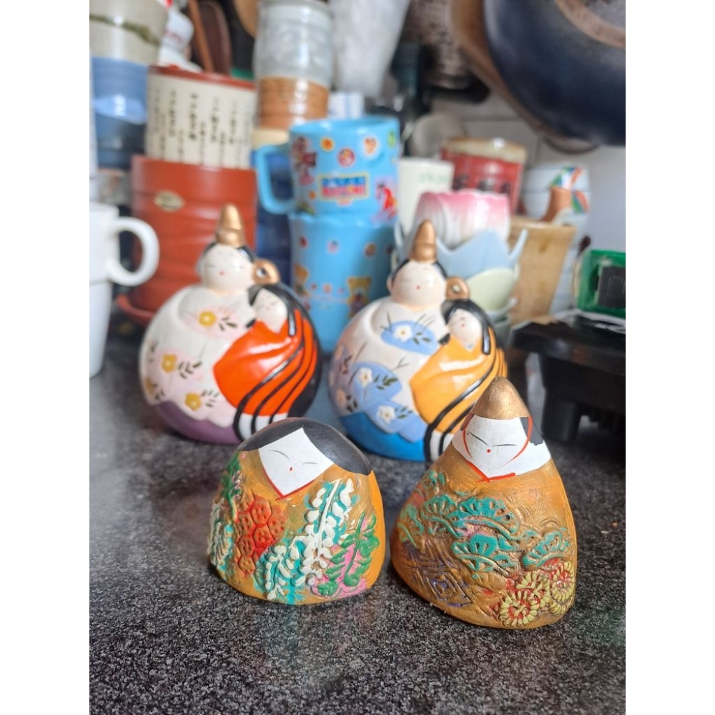 Tiểu cảnh mô hình vua hậu bằng giấy xếp Origami Nhật bản fullbox còn tem.