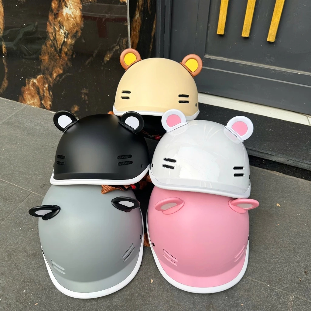 [Mũ Đạt Chuẩn] Mũ Bảo Hiểm Nửa Đầu Cá Heo Tai Gấu Cute Nhiều Màu Nón Bảo Hiểm ABS Nhẹ, An Toàn, Kèm Charm Chữ Dễ Thương