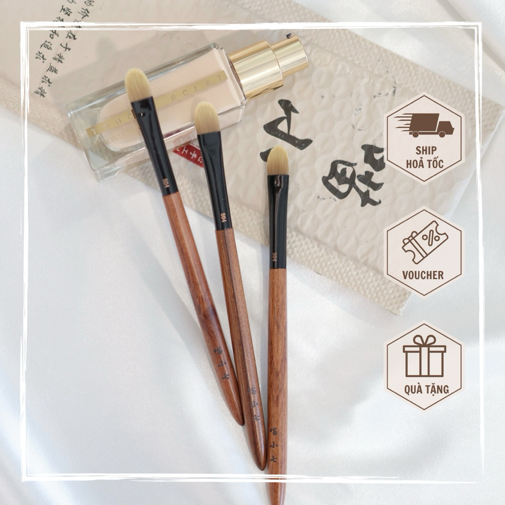 Cọ Che Khuyết Điểm Bản Dẹt Meow Little Seven Firefox 504 – Lông Mềm, Tán Kem Mịn Không Vệt