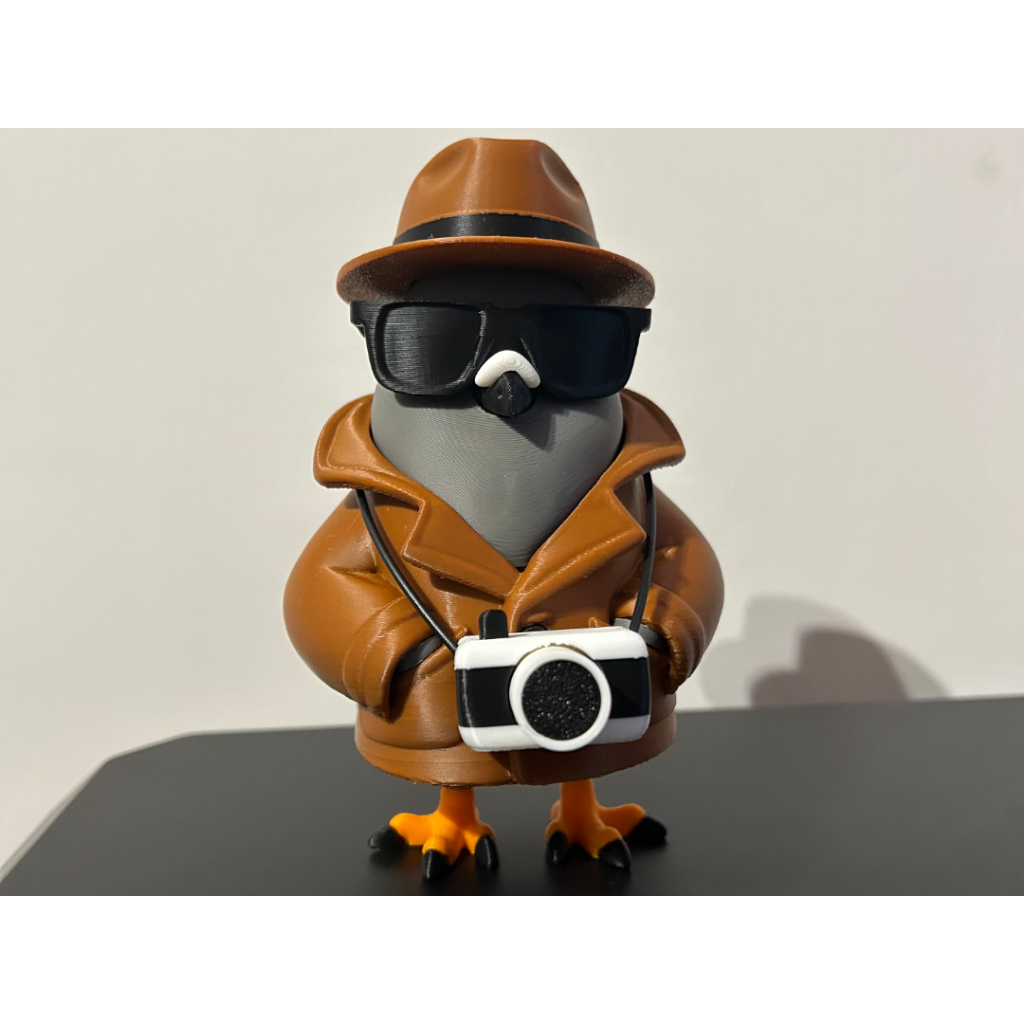 mô hình đồ chơi in 3D của nhân vật meme Spioniro Golubiro, đồ chơi trưng bày