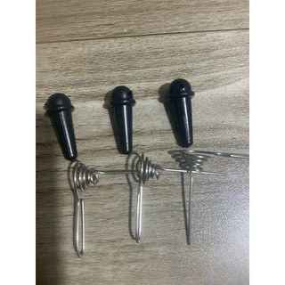 lò xo + nút bịt cao su
