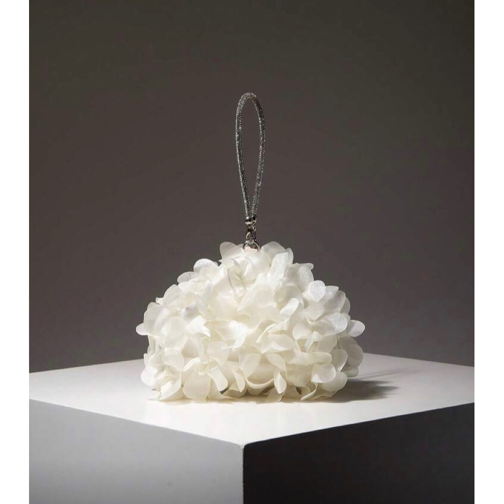 ✨Túi xách nữ kiểu ví hoạ tiết cánh hoa dập nổi bồng bềnh dạ tiệc sang chảnh ✨