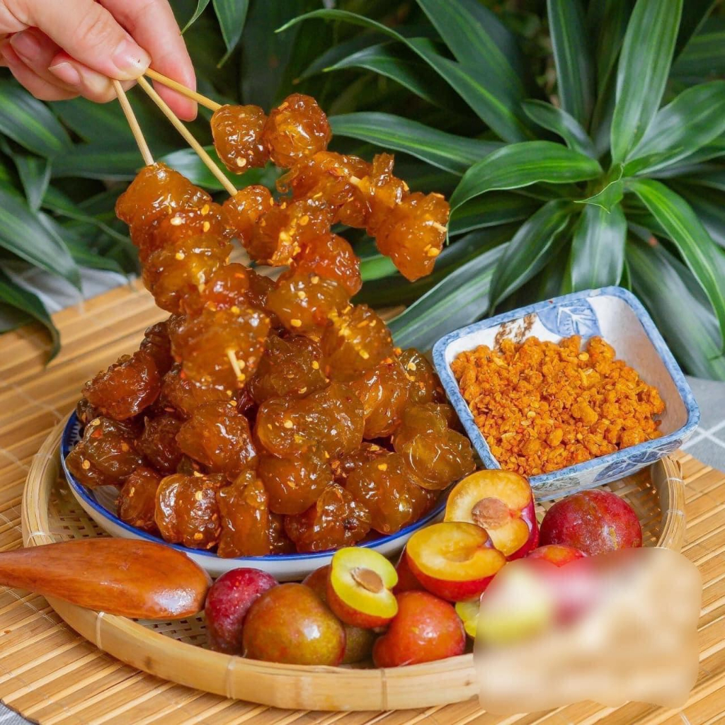 Kèm muối chấm -500g mứt mận khía hà nội chua nhiều hơn ngọt