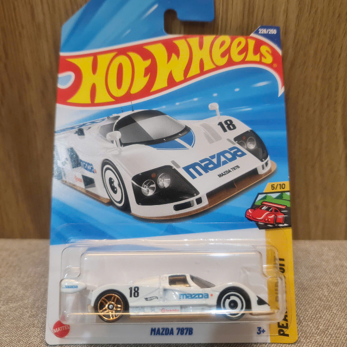 Xe mô hình  Hot Wheels Mazda 787B Le Mans Tỷ lệ 1:64 - New 100% Chính Hãng