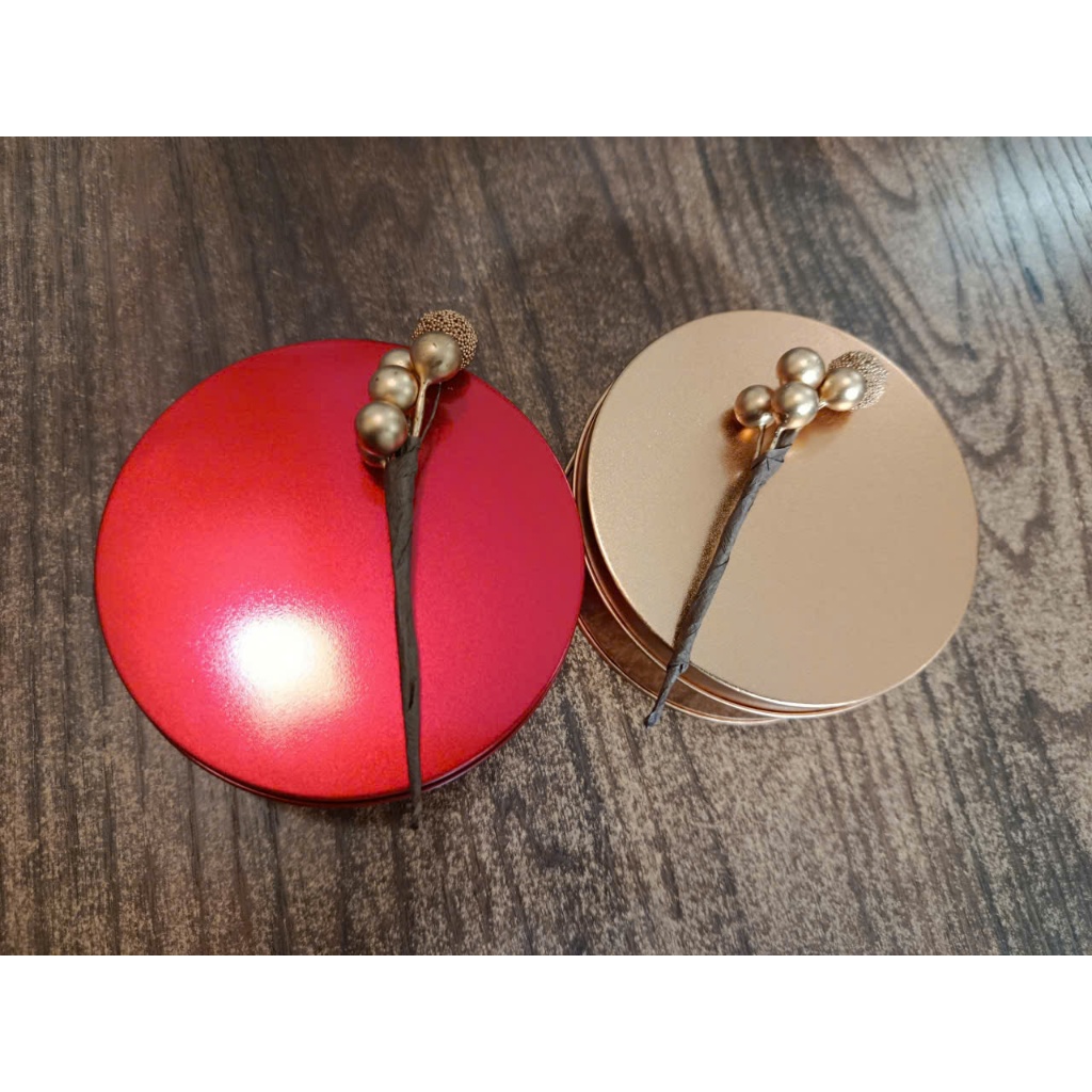 VỎ KẸO HỘP THIẾC TRÒN ĐƯỜNG KÍNH 10CM ( CÓ CÀNH ĐỒNG, KHÔNG CÓ NƠ)