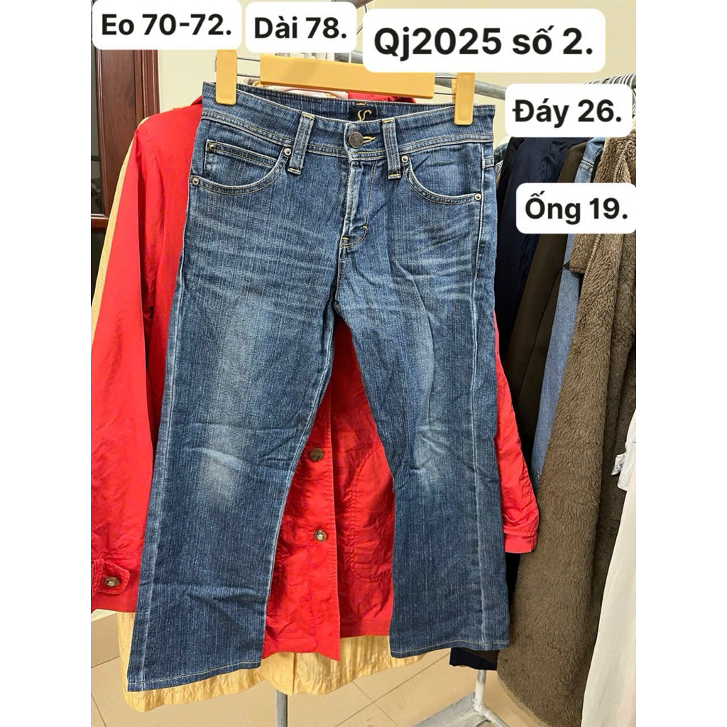 Quần jean nữ eo 70-72cm, dài 78cm.