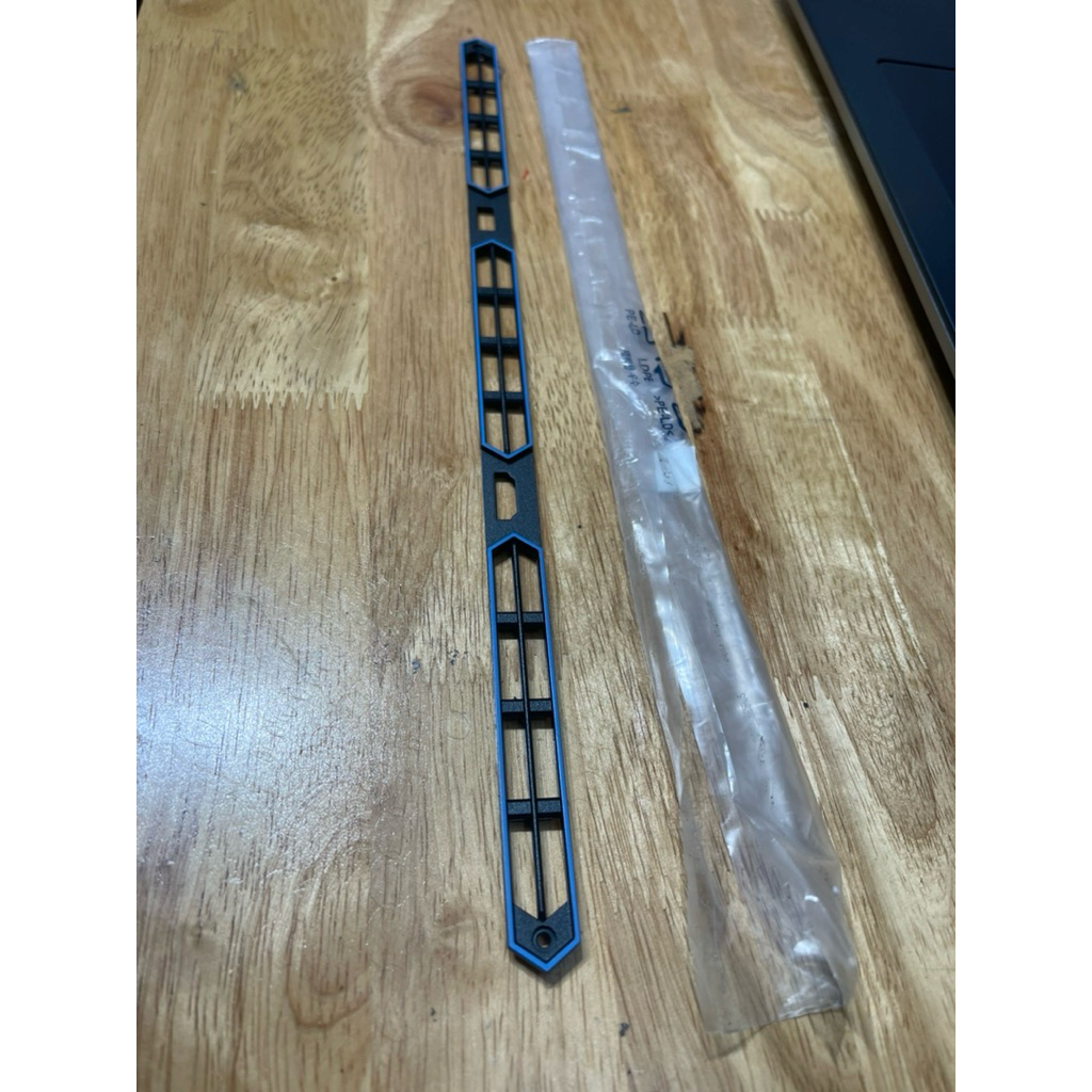 thanh che quạt gió cho Lenovo Legion 5 Y7000 Legion 5 16IRX9 màu xanh đen hình thật, new