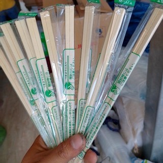 Đũa tre dùng 1 lần cao cấp lốc 100 đôi
