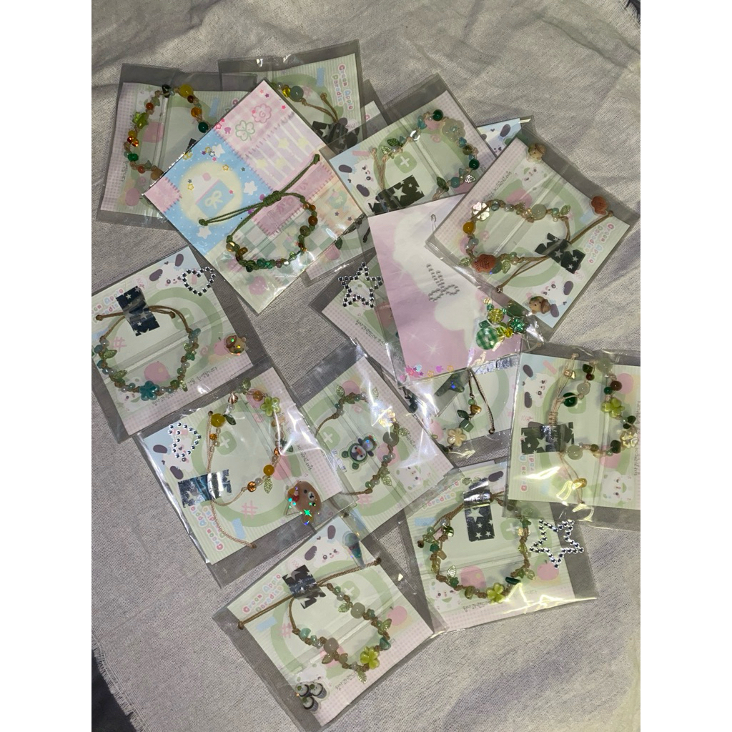 Blink box Vòng tay handmade (vibe xanh rừng già)