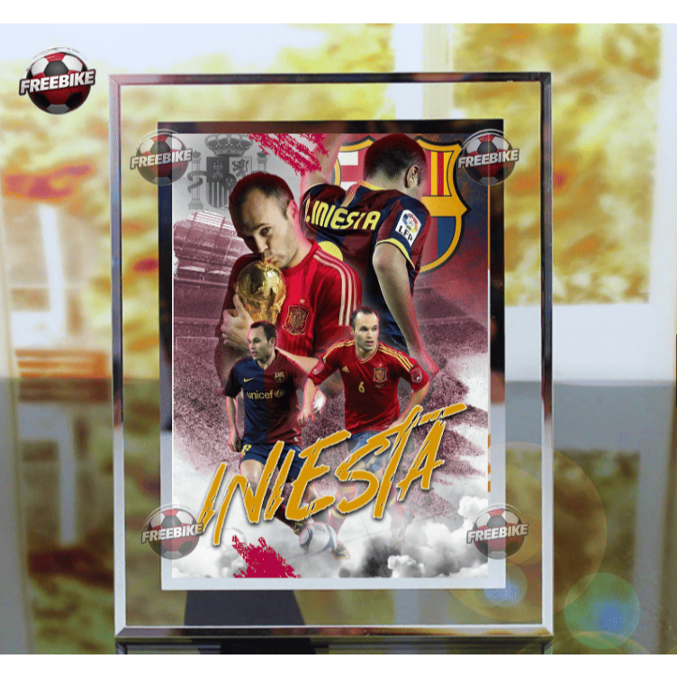 KHUNG POSTER INIESTA BẰNG KÍNH PHA LÊ CAO CẤP