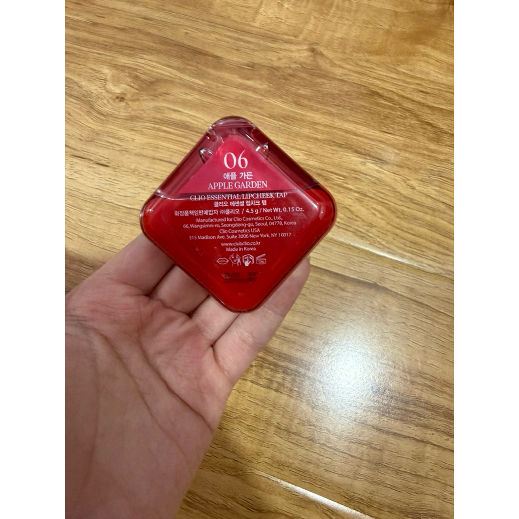 pass CLIO Essential Lip & Cheek Tap 06 Apple Garden