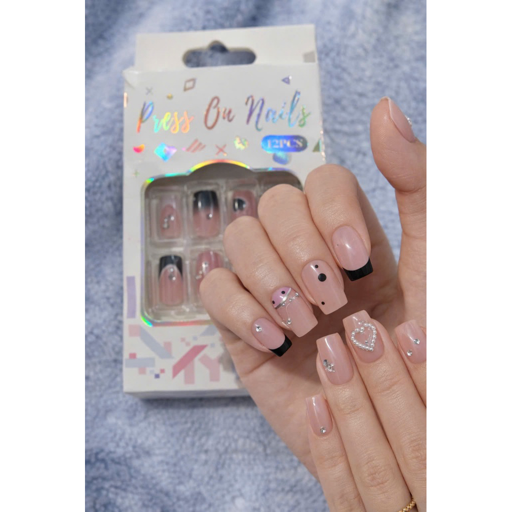 Bộ nail press-on màu nude