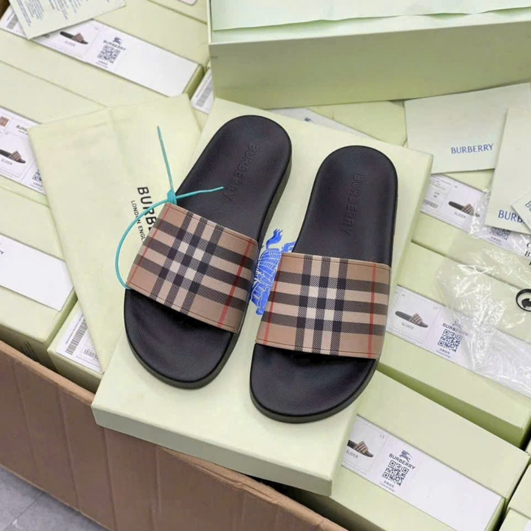 Dép quai ngang nam kẻ caro , dép nam quai ngang đế caosu đúc chống trơn