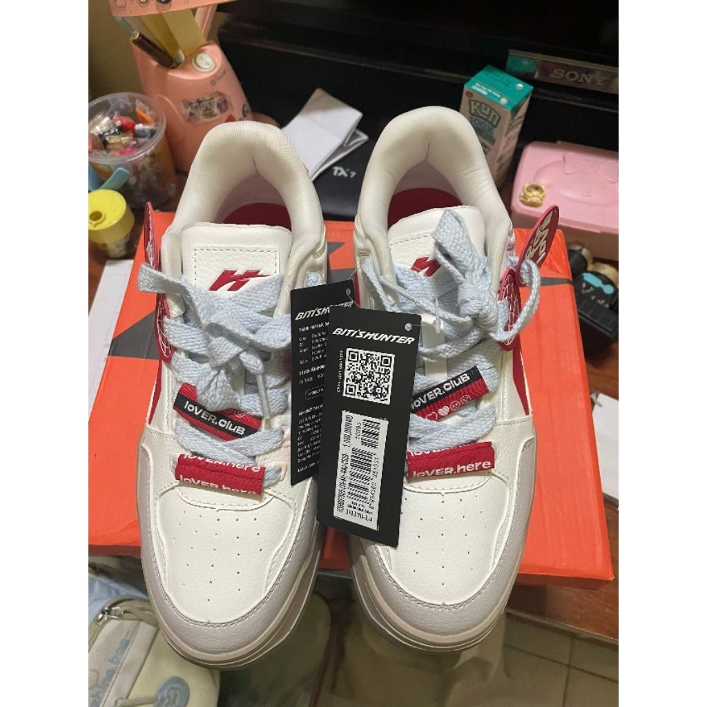 Giày chính hãng Bi.. Tis size 39 Hunter Đỏ 2025 Thanh lý