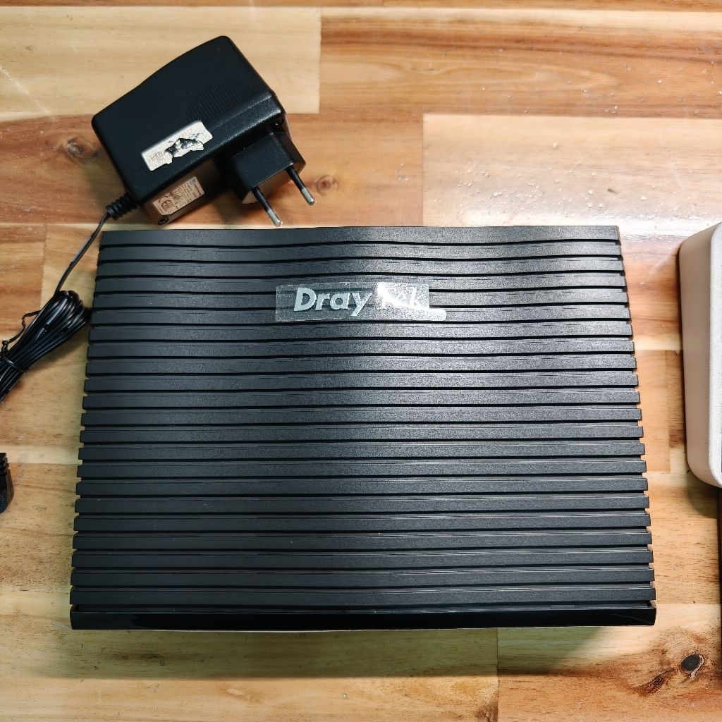 Router cân bằng tải Draytek Vigor 2927 đẹp ( qua sử dụng )