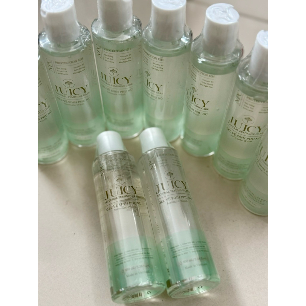 Dung dịch vệ sinh phụ nữ NPC Juicy tinh chất trầu không kháng khuẩn tự nhiên 100ml  - NPC PHAR