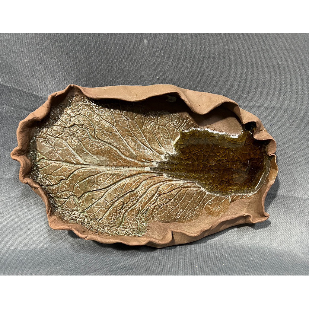 Đĩa lá cải/ Cabbage plate 19. Đĩa trang trí