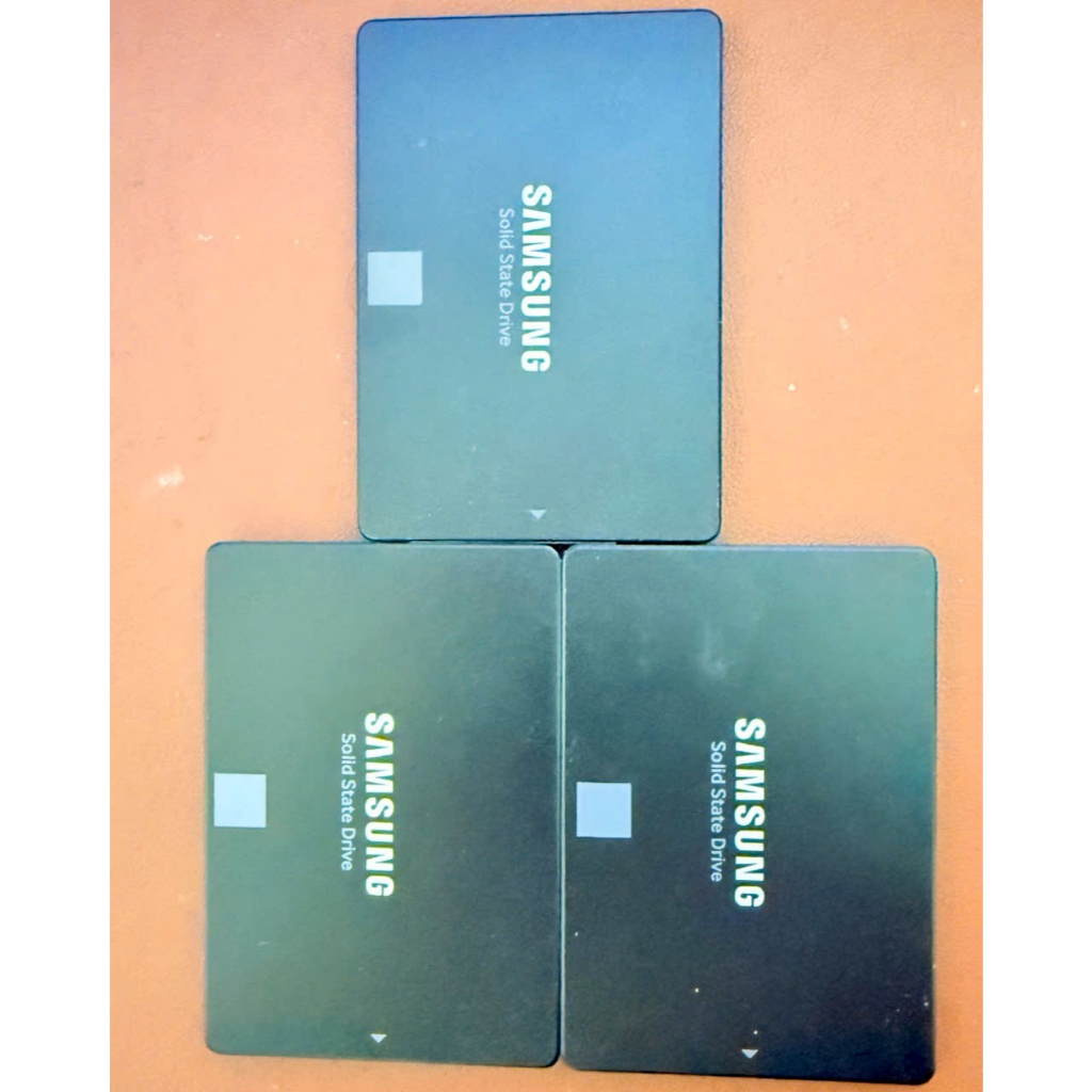 Ổ cứng SSD Samsung 870 EVO 500GB sức khỏe tốt hàng tháo máy bảo hành 1 tháng