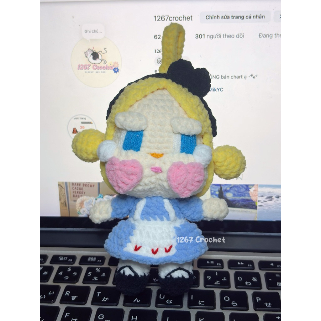 Móc khoá len Crybaby custom handmade