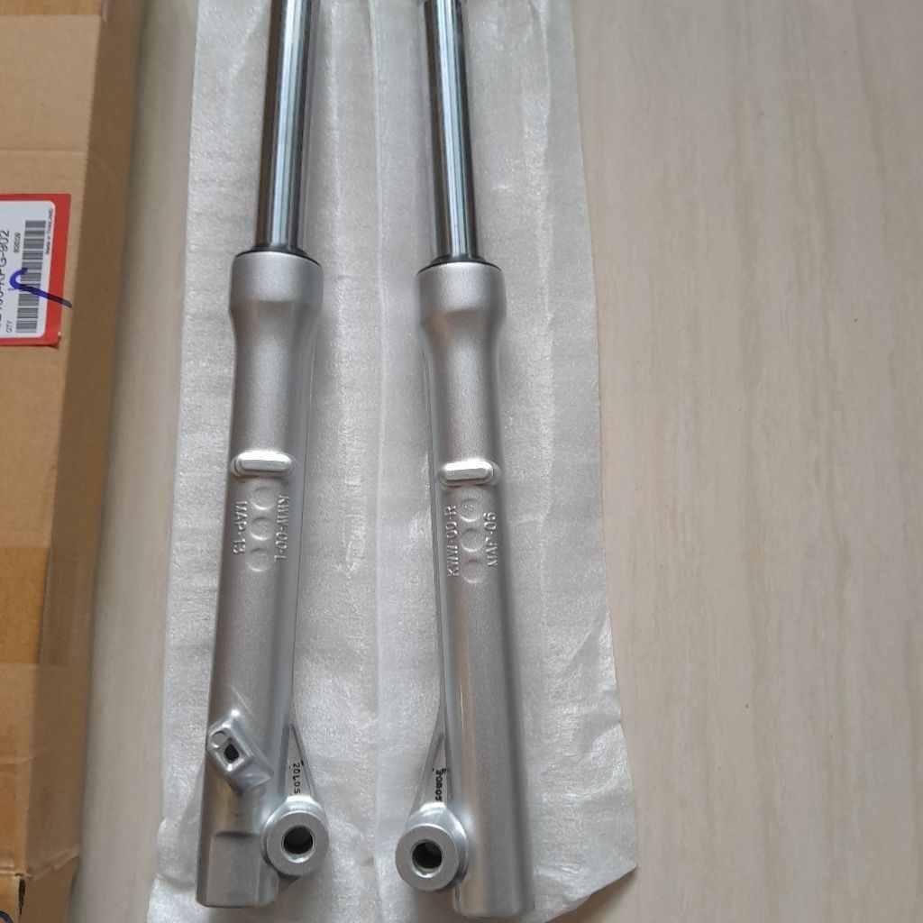 (thắng đùm) phuộc giảm sóc trước wave s100 wave s110 wave blade