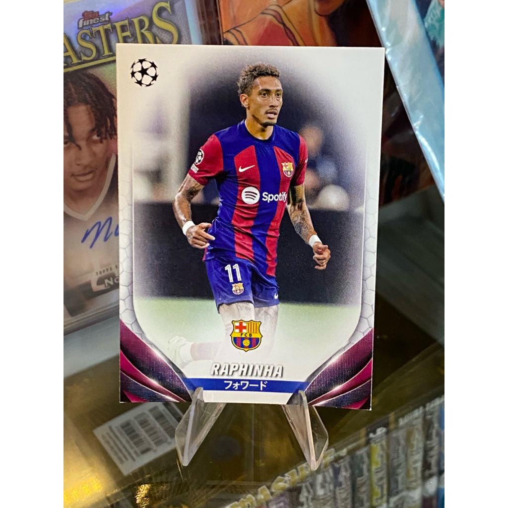 [HIẾM, BẢN NHẬT] Thẻ Cầu Thủ Raphinha Topps UEFA Club Competitions Japan FC Barcelona Base #76