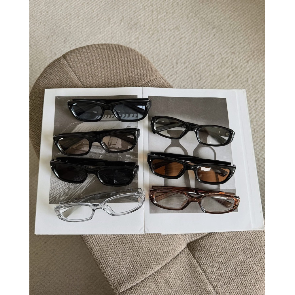 Lyys Store - Kính mát + Kính cận nhựa vuông viền dày GM sao 4 cánh 3056