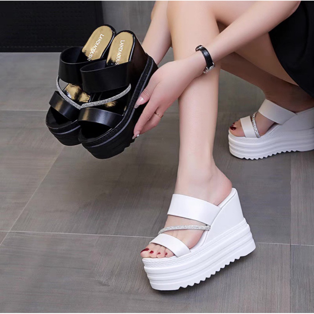 (fom nhỏ tăng size nhé)dép đúc 2 quai da mềm siêu nhẹ cao 7cm và 12cm(fom nhỏ tăng size nhé)