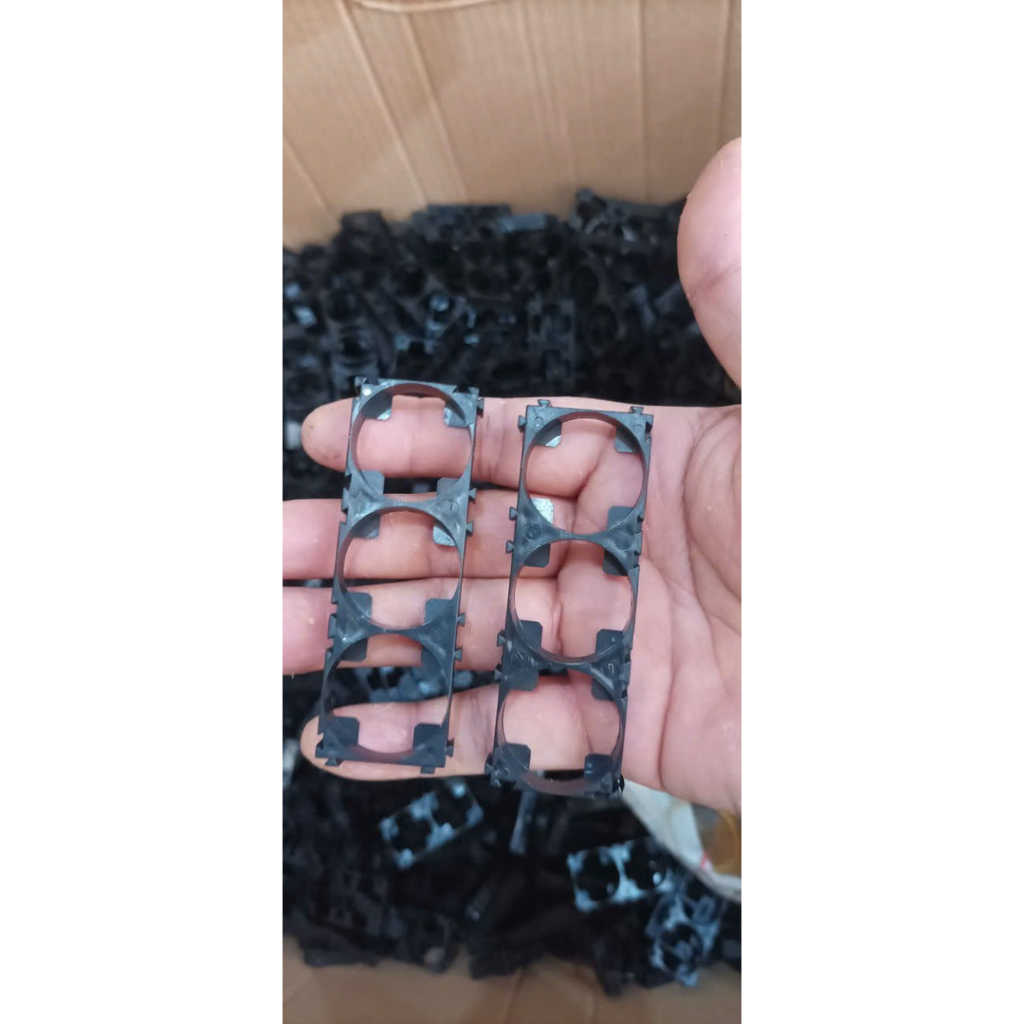 Khung 3 lỗ chỗ pin 26800