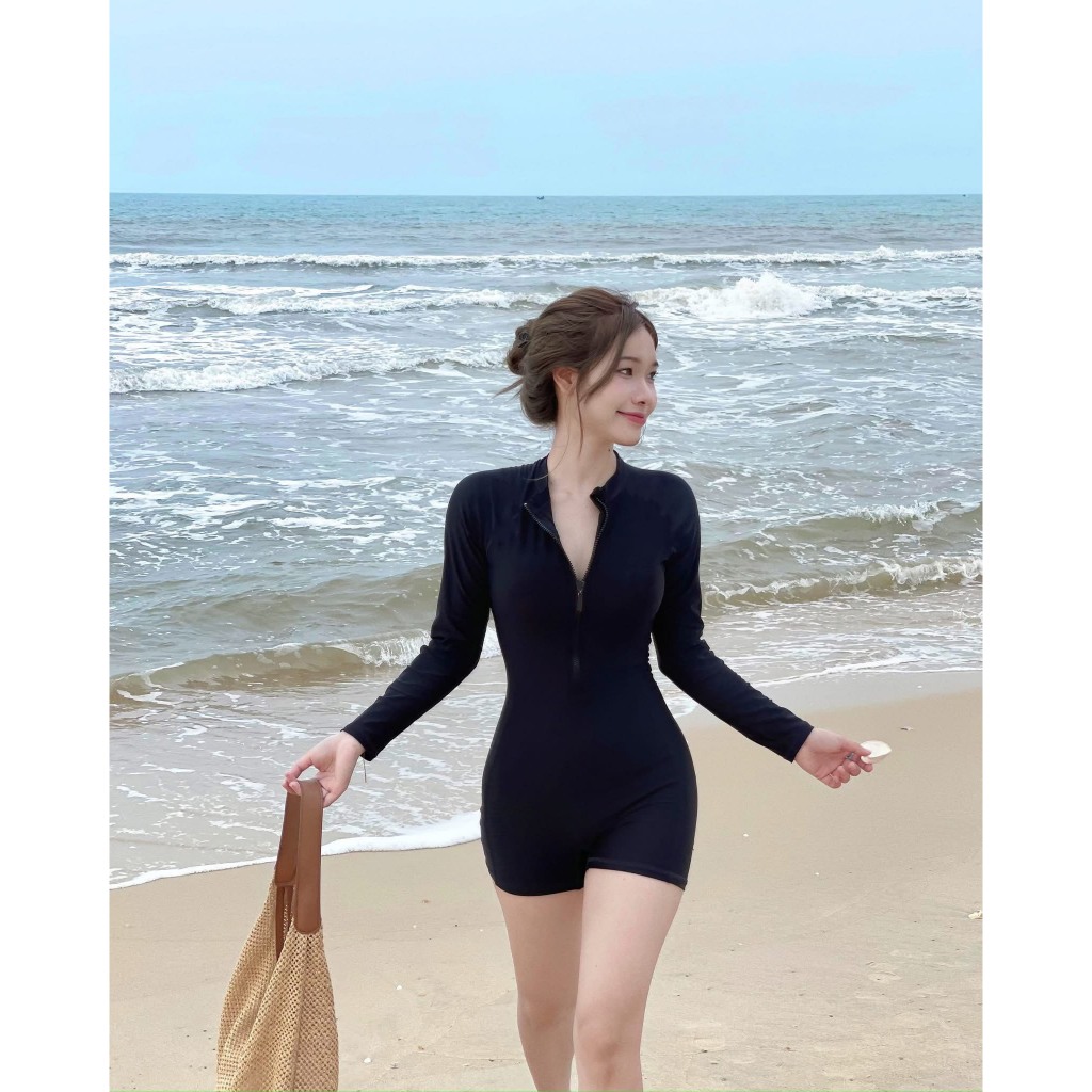 [BIKINI CAO CẤP] Áo bơi liền mảnh FROM SHORT KÍN ĐÁO màu đen tôn dáng năng động | BigBuy360 - bigbuy360.vn