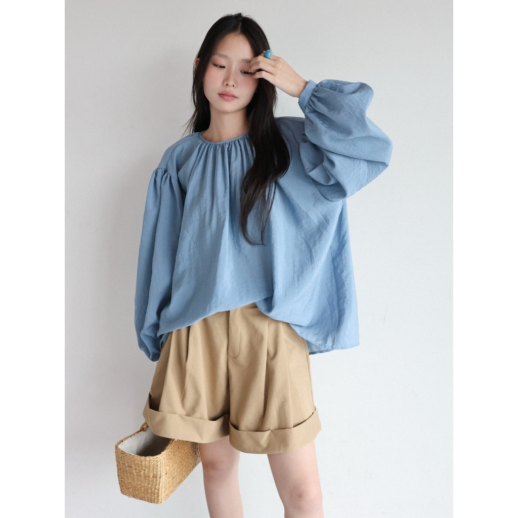 Áo cổ nhún tay phồng tơ hàn 𝐒𝐎𝐌𝐒 | 𝐏𝐨𝐞𝐦 𝐁𝐥𝐨𝐮𝐬𝐞 | BigBuy360 - bigbuy360.vn