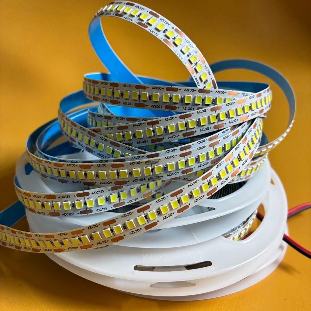 Led 240 chip led siêu sáng [12V] [22watt/mét]