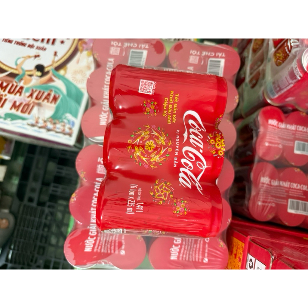 nước giải khát COCA - COLA ( 6lon/235ml )