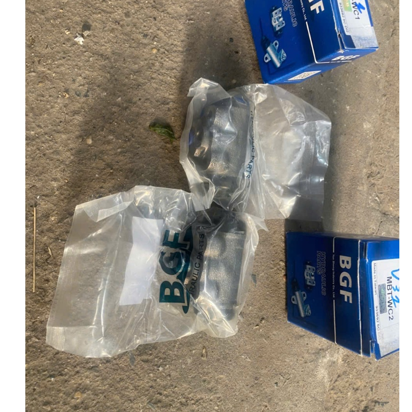 xy lanh phanh sau pajero v31 v33 bgf đài