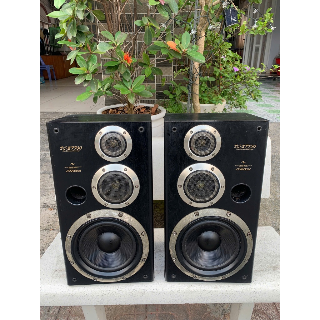 Bán 1tr8 Cặp  Loa Nghe Nhạc  Victor SP - E7700  chất âm hay miễn bàn bass ấm sâu( cạnh sau 1 loa xấu