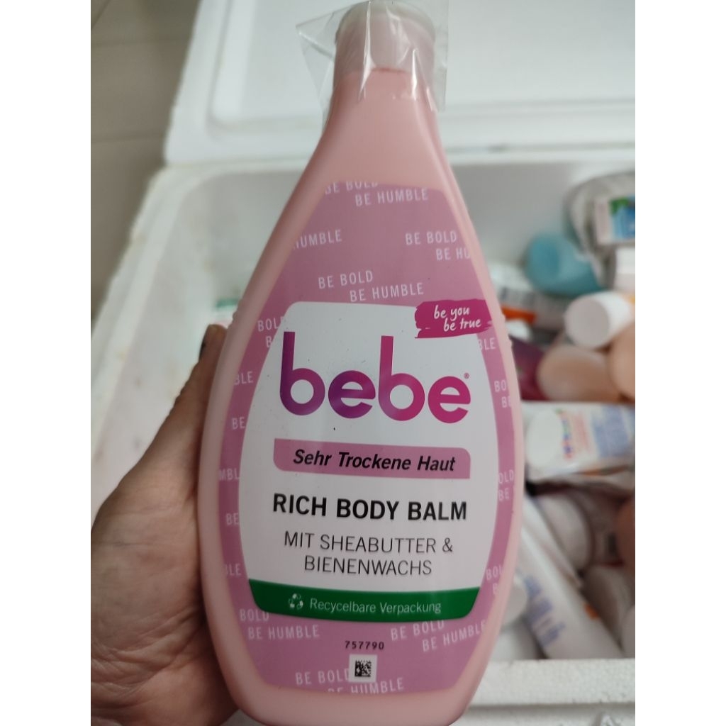 Chai 400ml Sữa dưỡng thể Bebe, hàng Đức