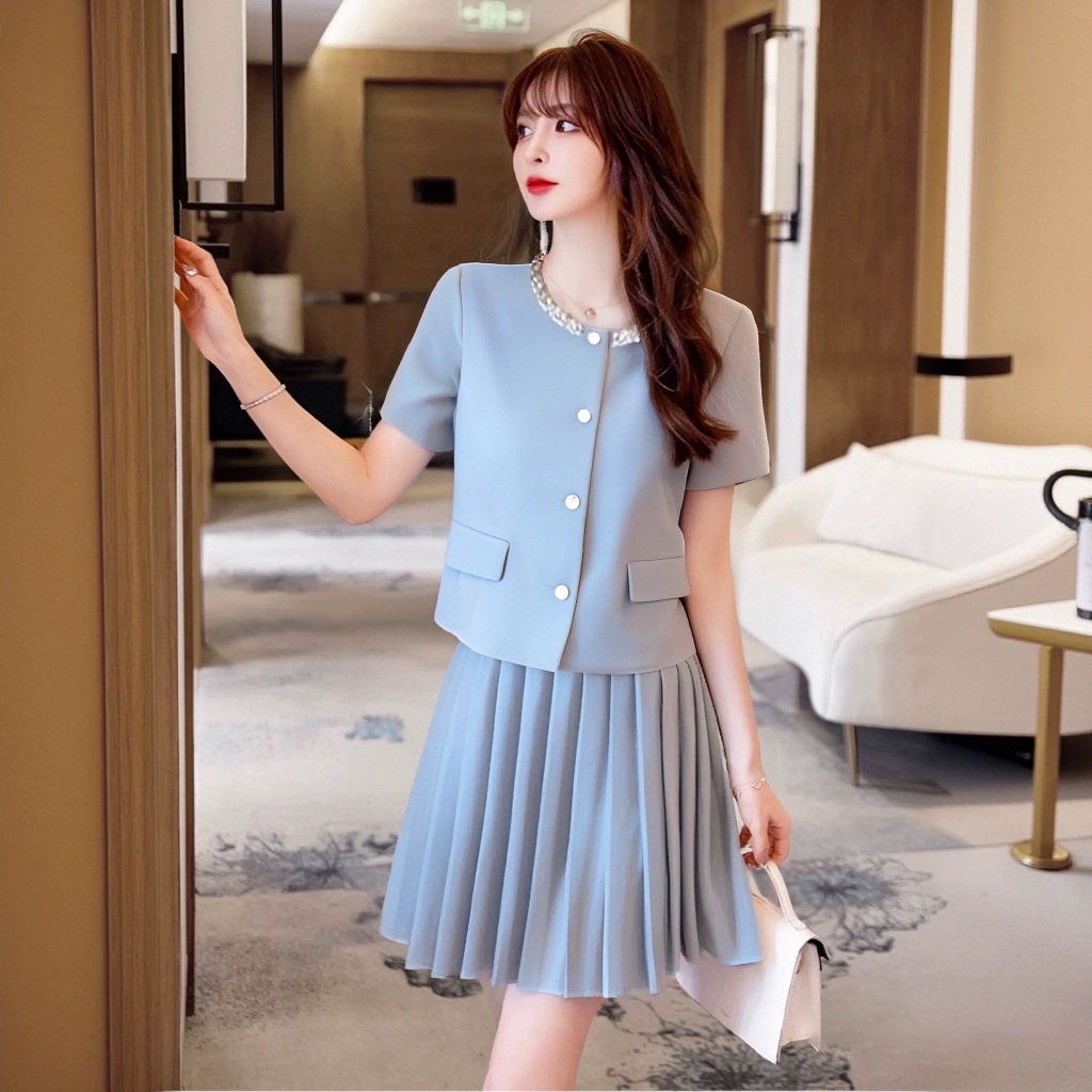 Set áo phối cổ đính ngọc trai kèm chân váy xếp ly hb.studio S70