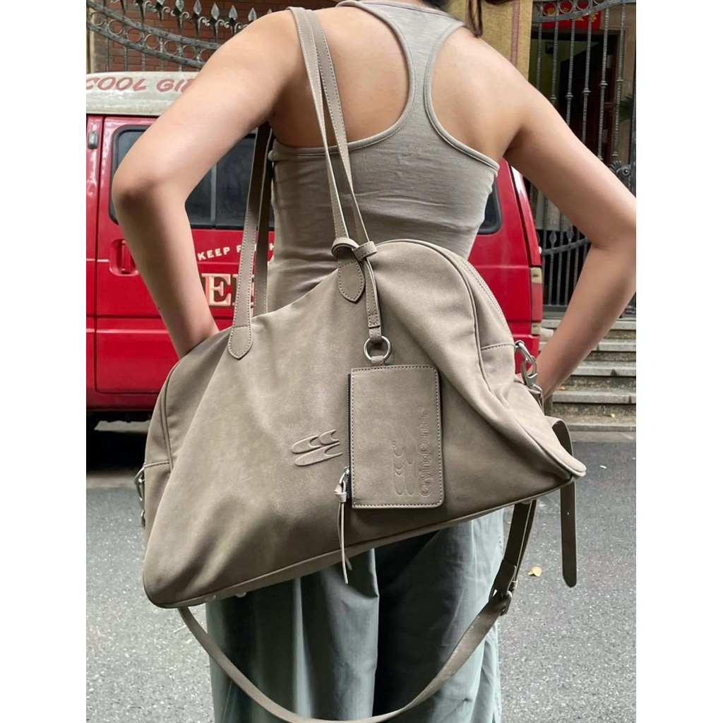 Túi đeo vai Crying Center Size Big (ko charm)