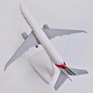 Mô hình máy bay Fly Emirates B777 18cm