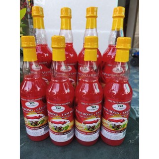 1 thùng 12 chai Giấm Hồng TD