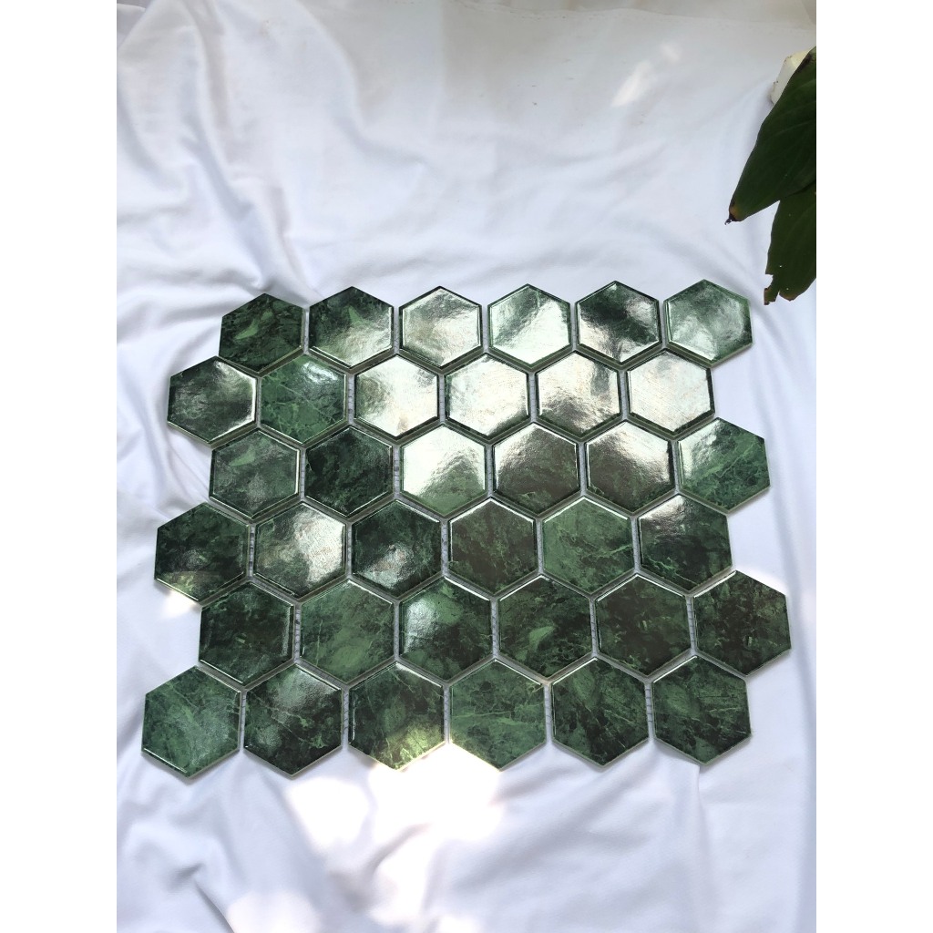 Vỉ gạch mosaic gốm sứ lục giác trang trí mặt bàn, ốp tường tiện lợi màu xanh rêu nhiều họa tiết